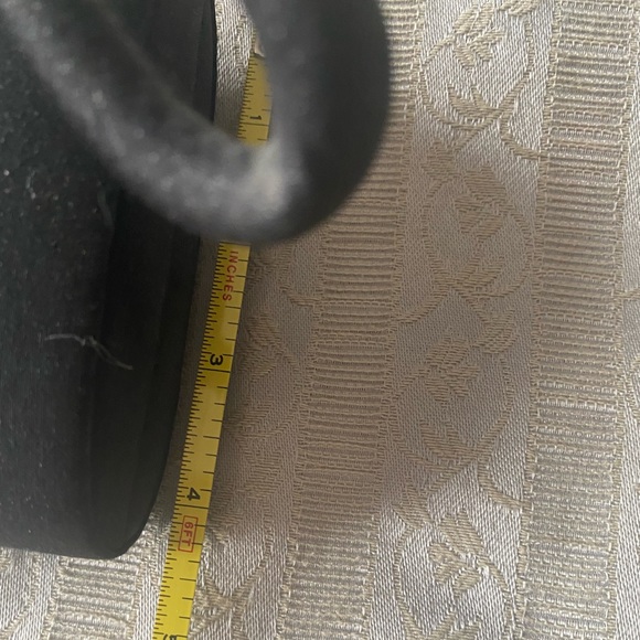 Shiny black satin clutch - Picture 5 of 7